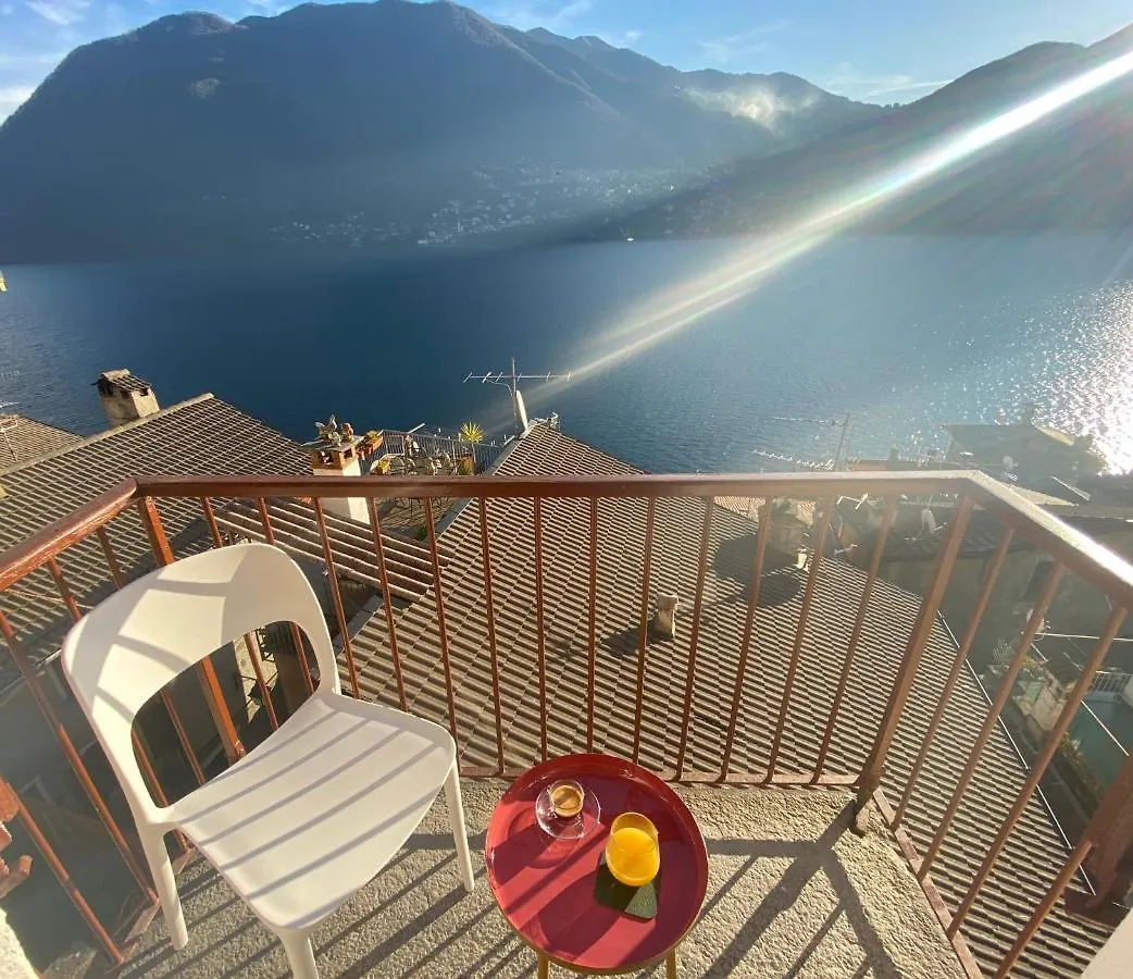 Via Castello, Lake Como, Brienno Apartment Italy